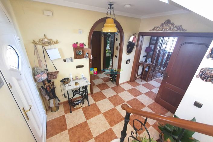 Image No.33-3 Bed Townhouse for sale