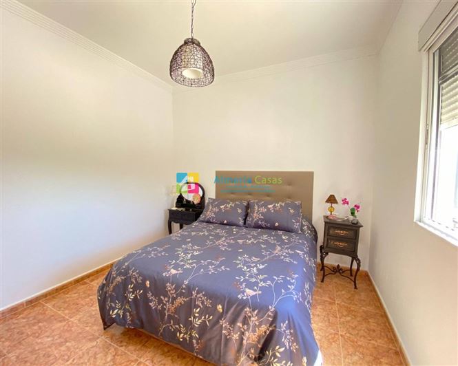 Image No.10-2 Bed Country House for sale