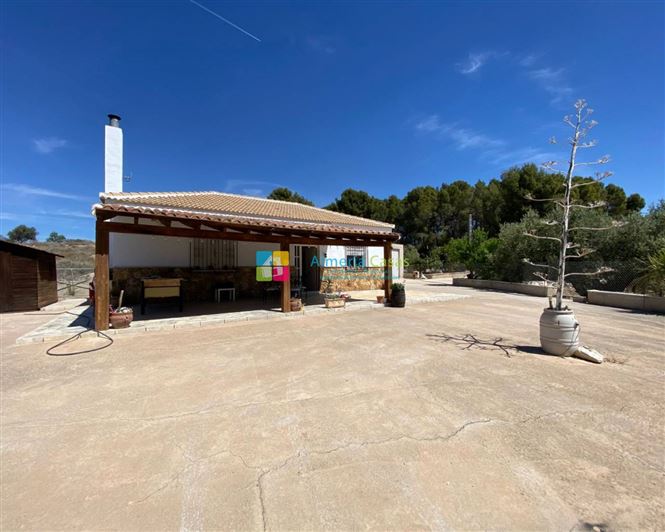 Image No.2-2 Bed Country House for sale