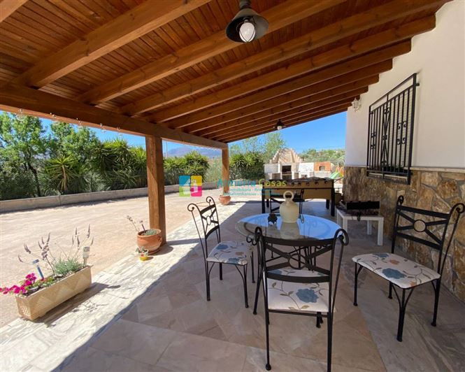 Image No.3-2 Bed Country House for sale