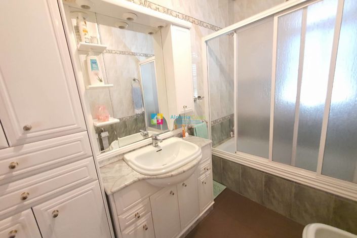 Image No.34-4 Bed Villa for sale