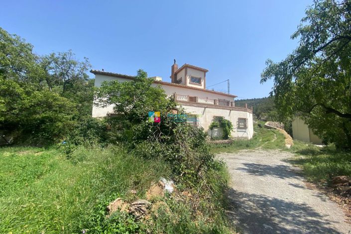 Image No.2-5 Bed Villa for sale