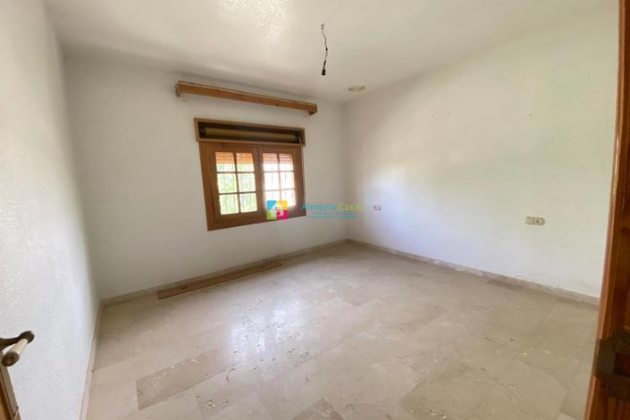 Image No.14-4 Bed Villa for sale