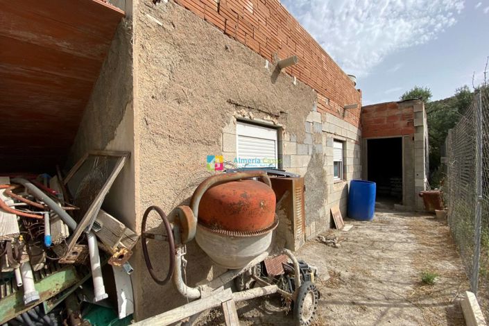 Image No.21-4 Bed Country House for sale