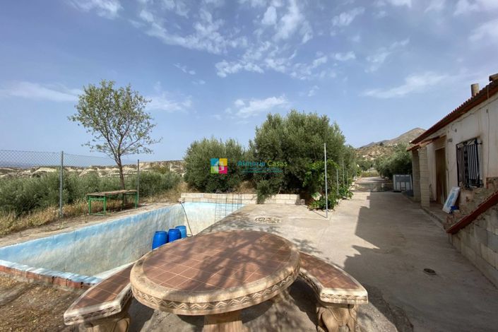 Image No.3-4 Bed Country House for sale