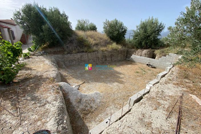 Image No.36-4 Bed Country House for sale