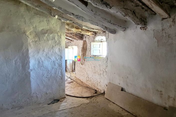 Image No.41-7 Bed Townhouse for sale