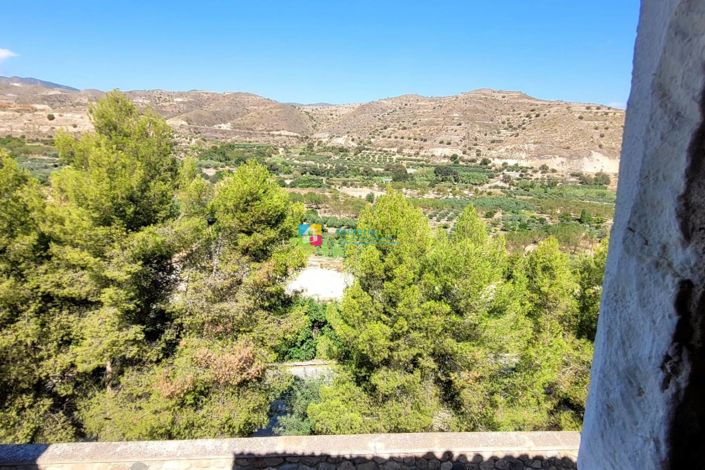 Image No.45-7 Bed Townhouse for sale