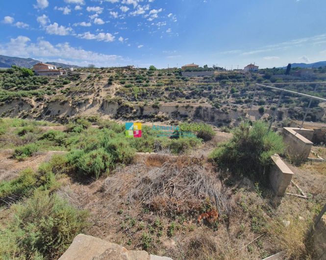 Image No.20-5 Bed Country House for sale