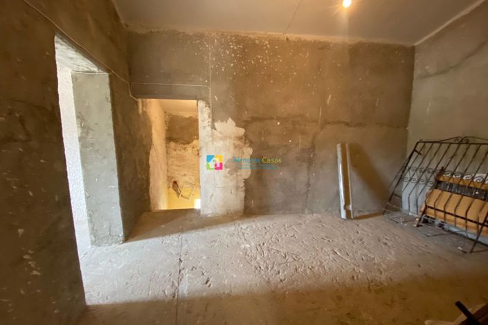 Image No.22-5 Bed Country House for sale