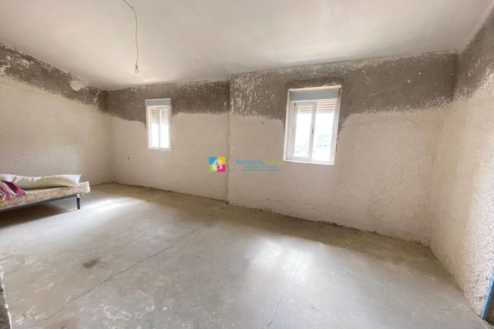 Image No.23-5 Bed Country House for sale