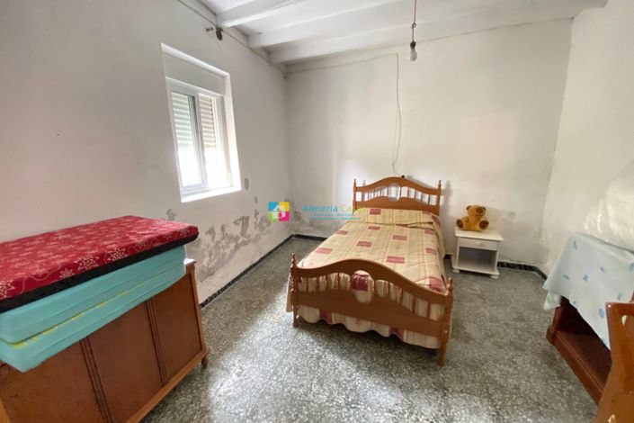 Image No.9-5 Bed Country House for sale