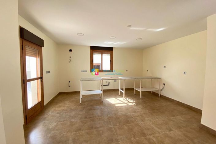 Image No.12-5 Bed Villa for sale