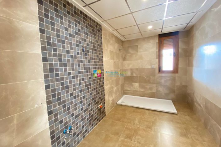 Image No.14-5 Bed Villa for sale