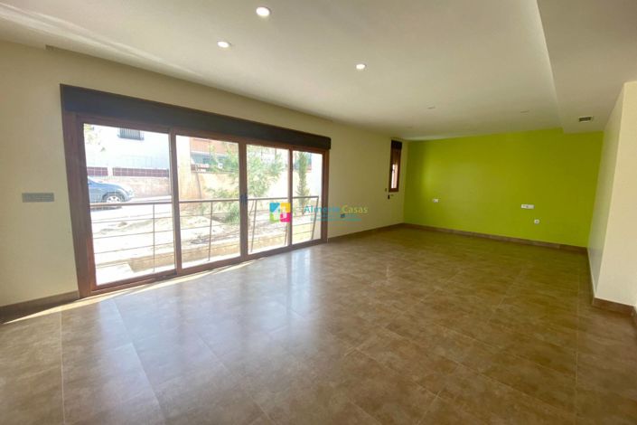 Image No.16-5 Bed Villa for sale