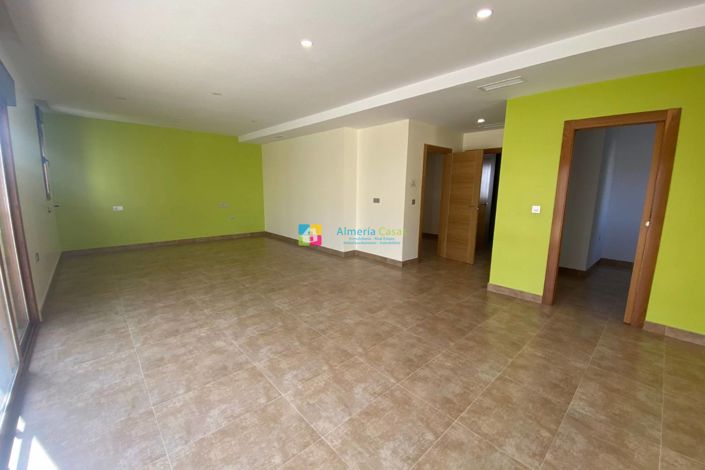 Image No.17-5 Bed Villa for sale