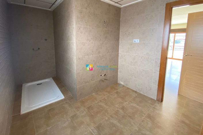 Image No.21-5 Bed Villa for sale