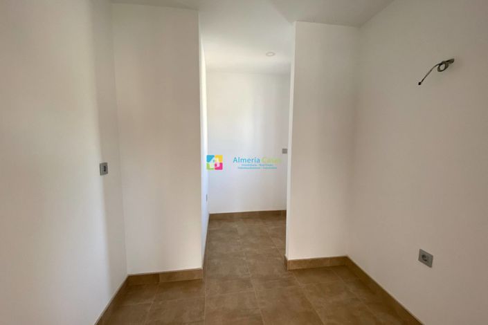 Image No.25-5 Bed Villa for sale