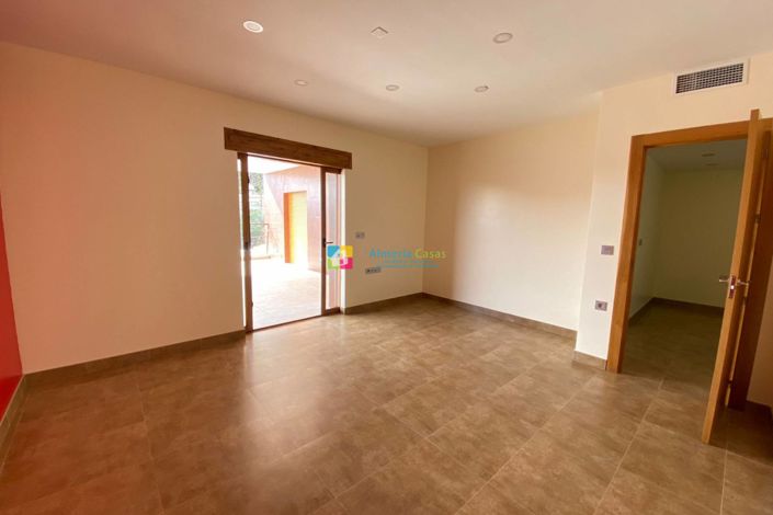 Image No.31-5 Bed Villa for sale