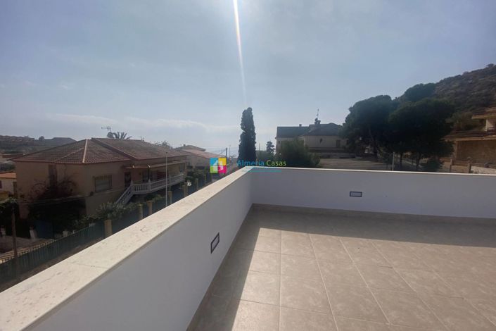 Image No.39-5 Bed Villa for sale