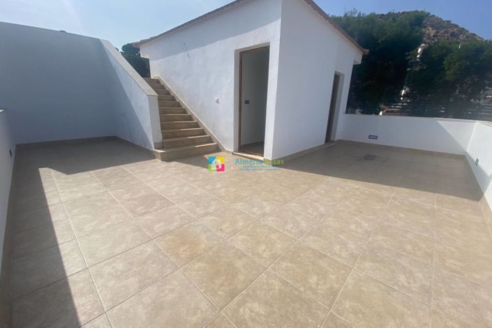 Image No.40-5 Bed Villa for sale