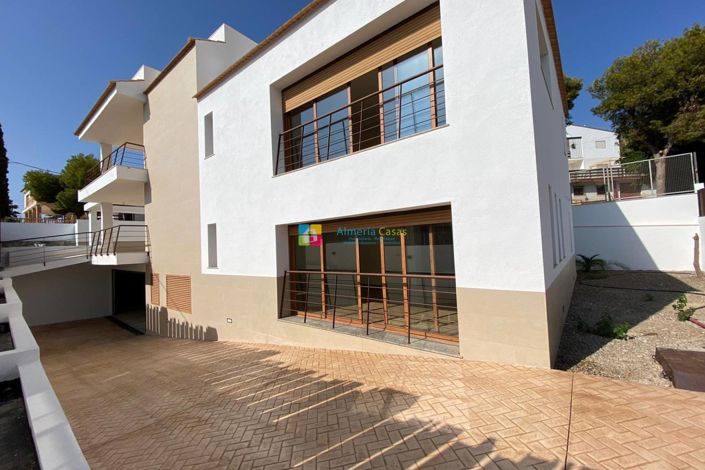 Image No.46-5 Bed Villa for sale