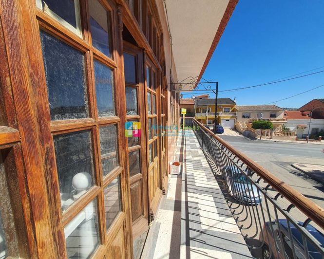 Image No.4-4 Bed Townhouse for sale