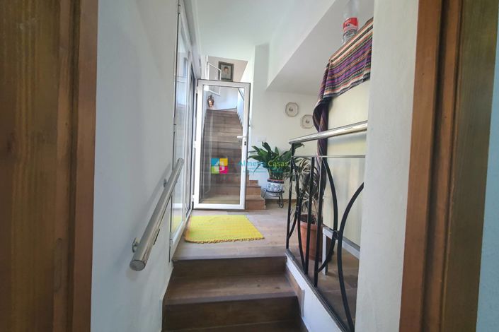 Image No.20-5 Bed Townhouse for sale