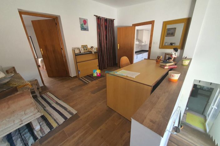 Image No.31-5 Bed Townhouse for sale