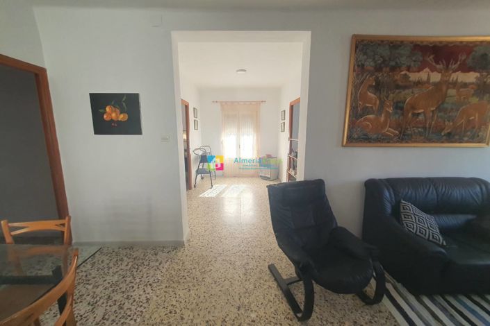 Image No.45-5 Bed Townhouse for sale