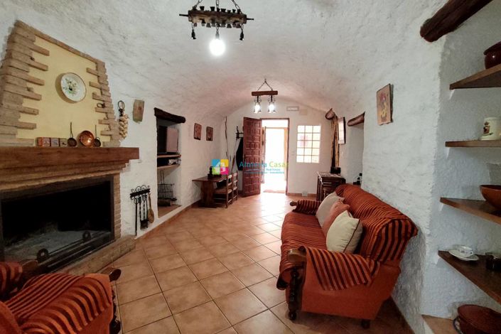 Image No.10-4 Bed House for sale