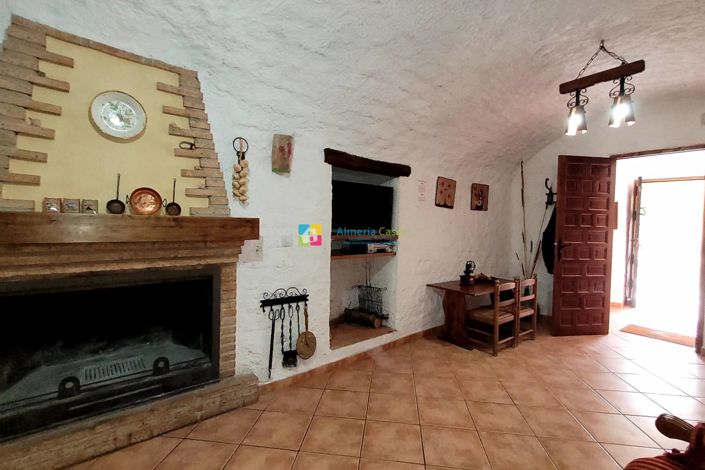 Image No.11-4 Bed House for sale