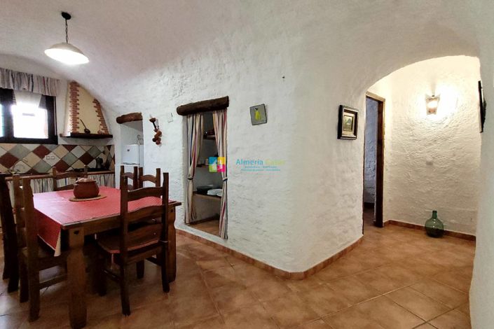 Image No.31-4 Bed House for sale