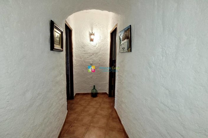 Image No.32-4 Bed House for sale