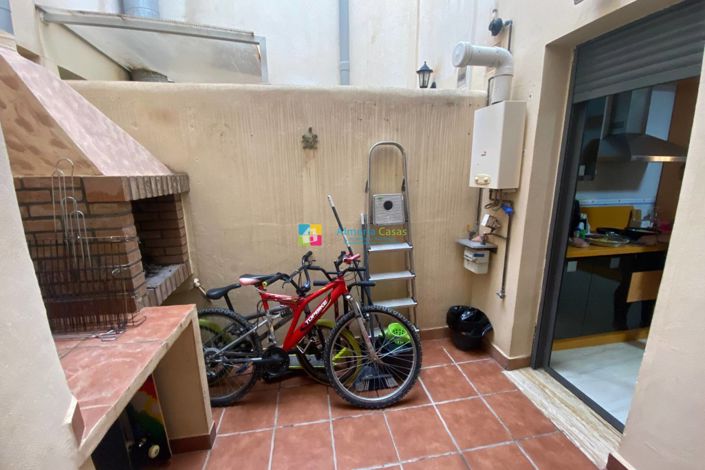 Image No.11-3 Bed Apartment for sale