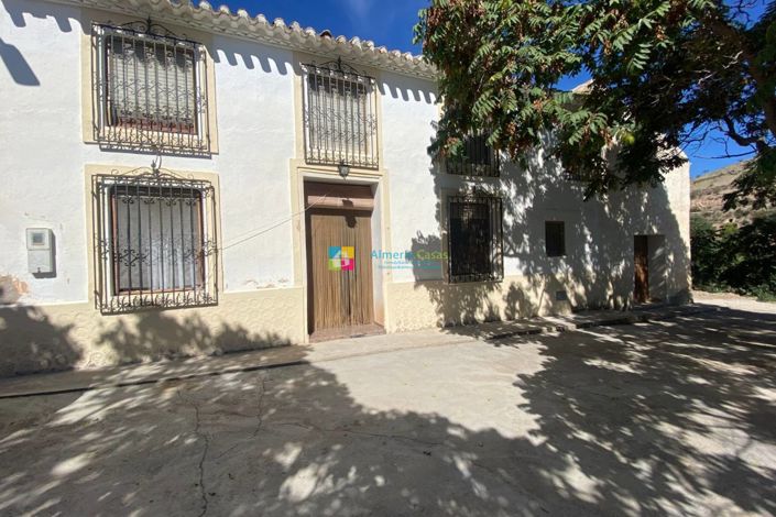 Image No.2-3 Bed Country House for sale