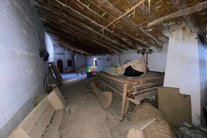 Image No.31-3 Bed Country House for sale