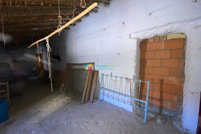 Image No.33-3 Bed Country House for sale