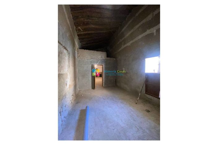 Image No.36-3 Bed Country House for sale