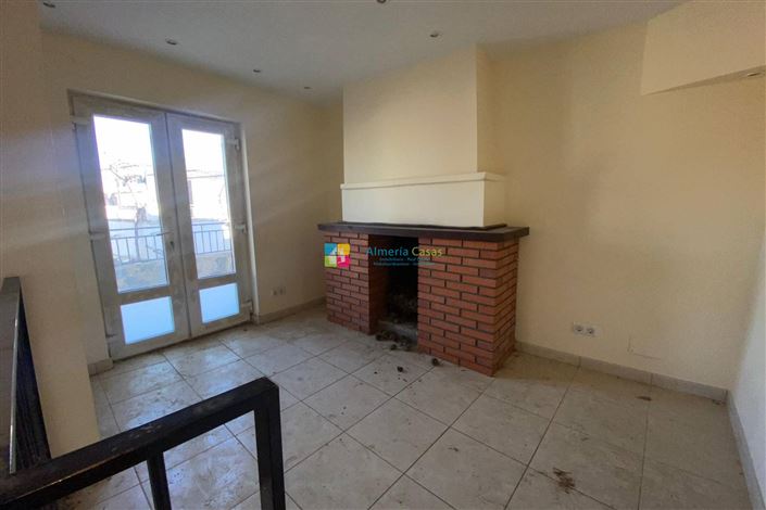 Image No.15-3 Bed Townhouse for sale