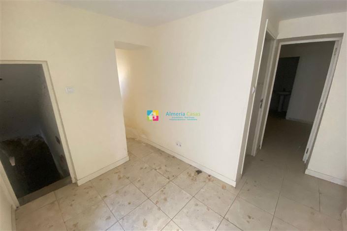 Image No.3-3 Bed Townhouse for sale