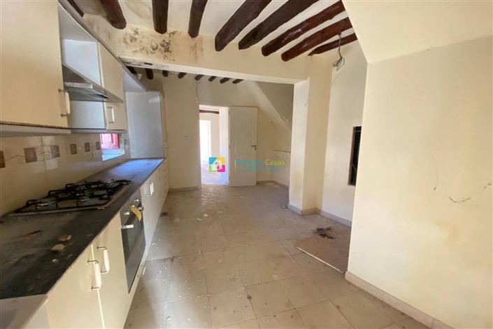 Image No.7-4 Bed Townhouse for sale