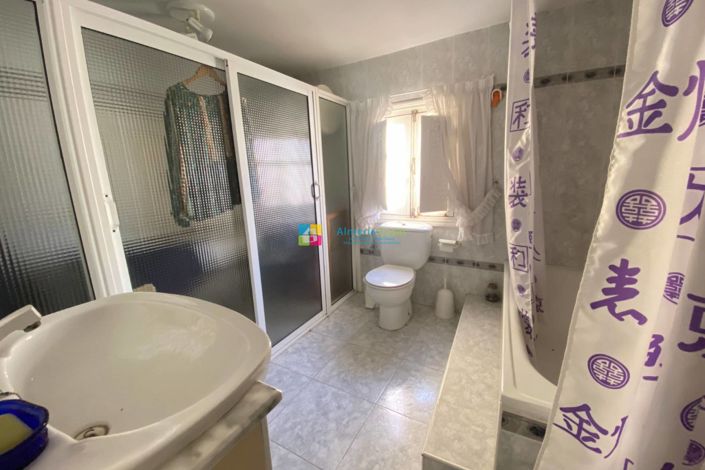 Image No.20-3 Bed Townhouse for sale