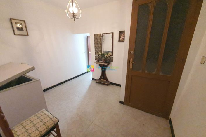 Image No.16-4 Bed Country House for sale