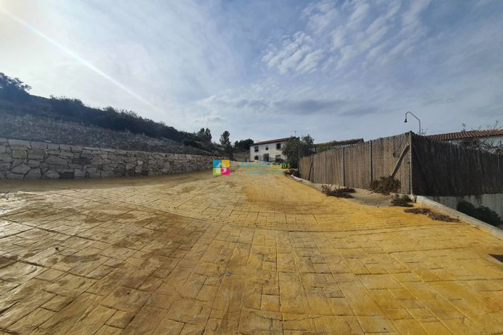 Image No.33-4 Bed Country House for sale