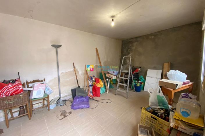 Image No.20-3 Bed Townhouse for sale