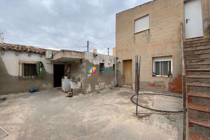 Image No.23-3 Bed Townhouse for sale