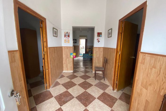 Image No.3-3 Bed Townhouse for sale