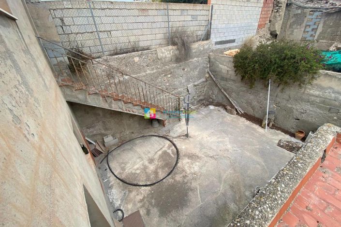 Image No.32-3 Bed Townhouse for sale