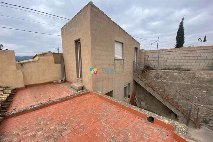 Image No.34-3 Bed Townhouse for sale